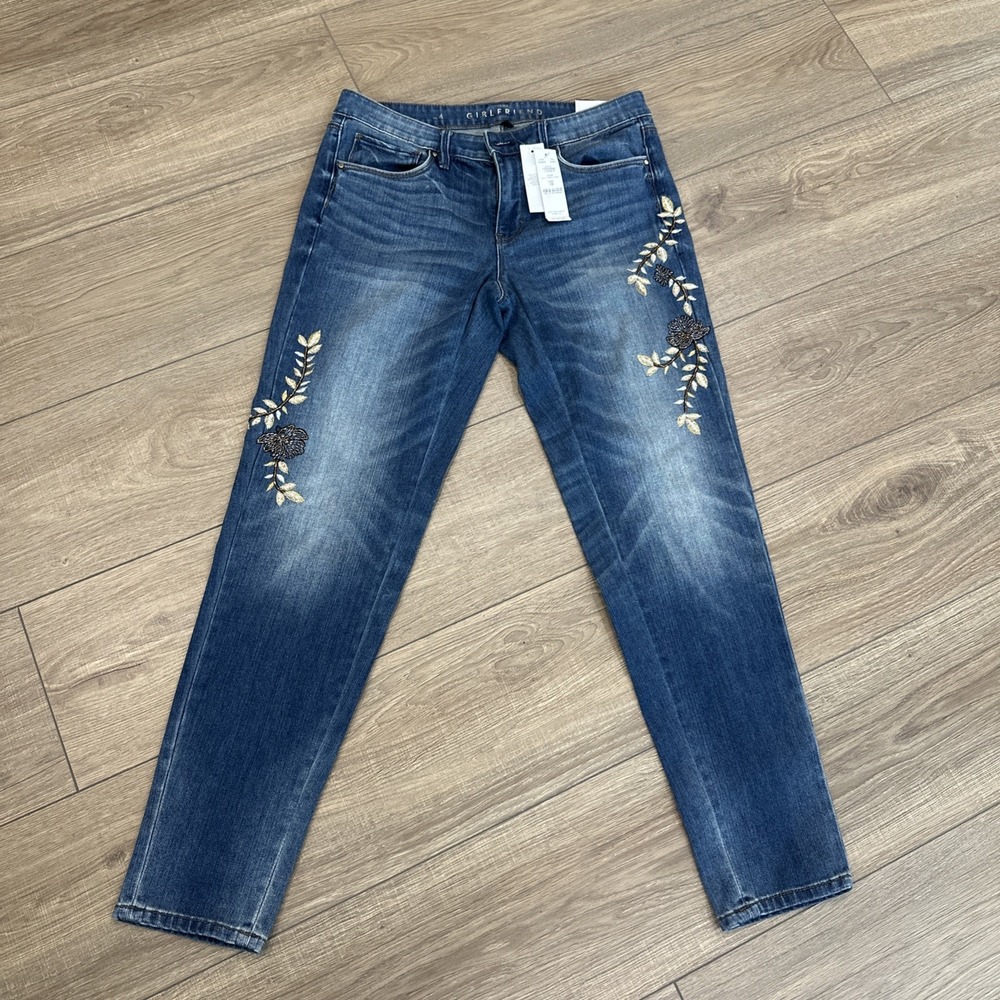White House Black Market Girlfriend Jeans Midrise Floral Embroidery Size 4R